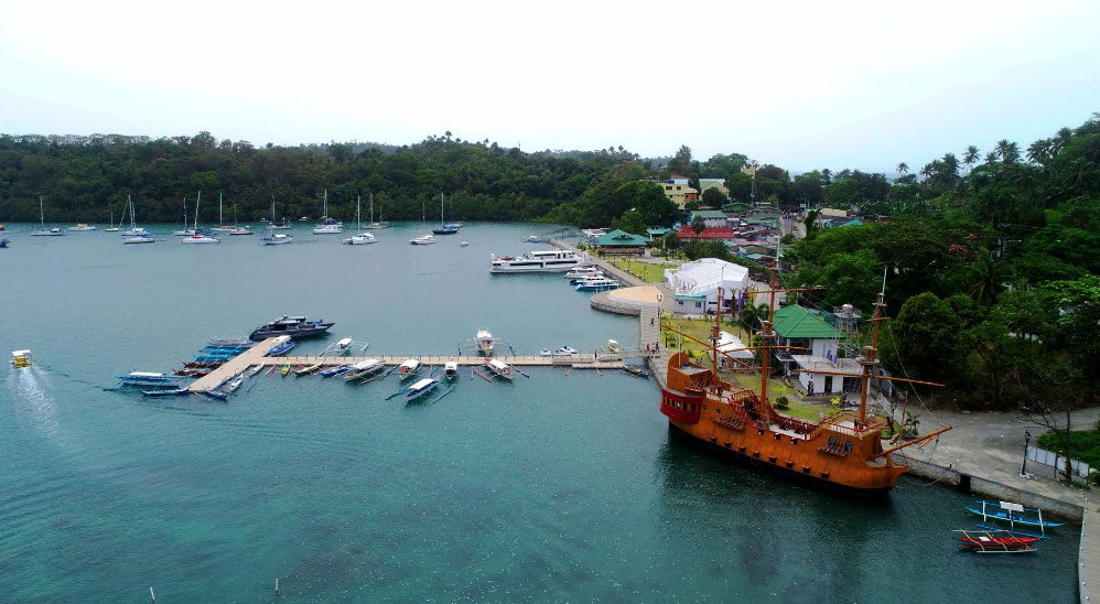 Muelle Puerto Galera Pier, Philippines